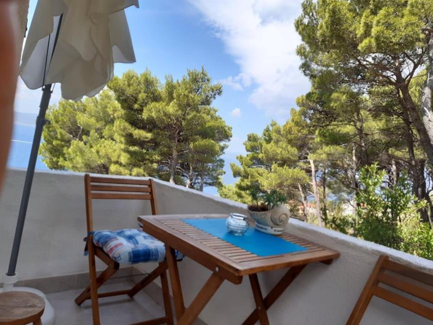 Peace And Quiet Apartment In Brela, Croatia Eksteriør billede